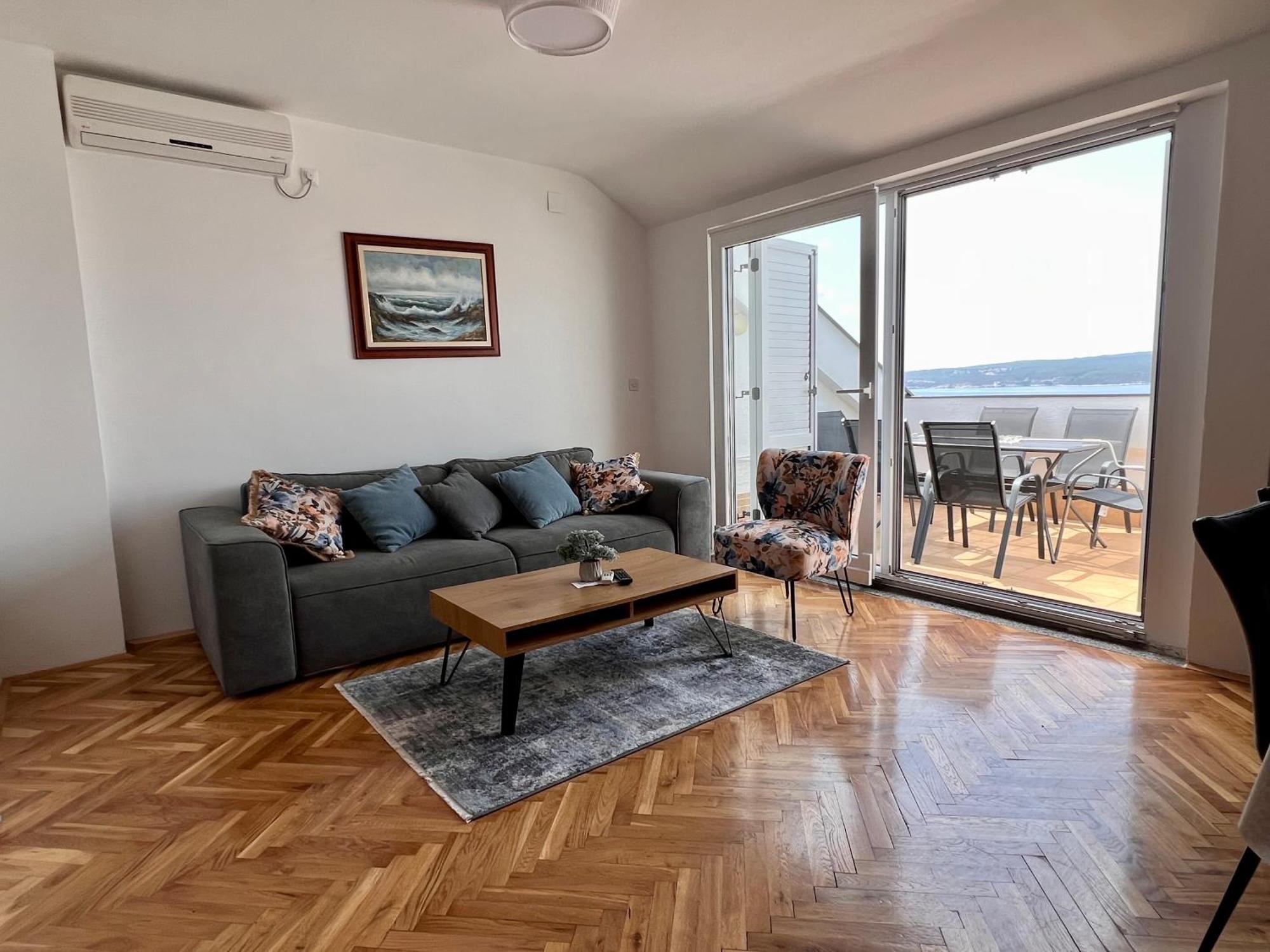 Apartments Villa Ana Dramalj Rom bilde